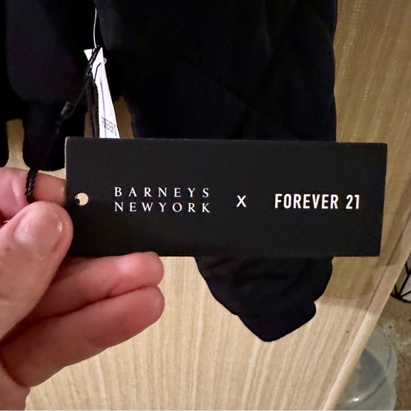 NWT New Forever 21 x Barneys New York Crop Jacket 1X - Picture 5 of 5